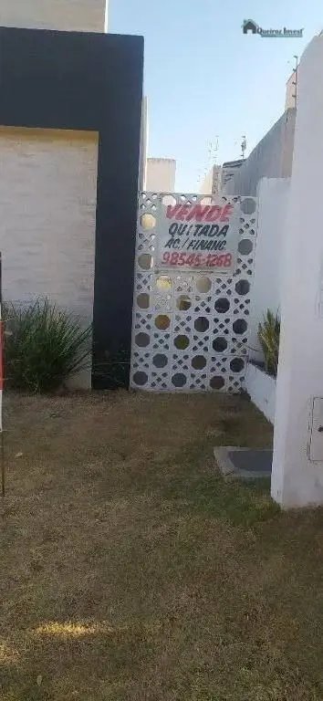 Maravilhosa casa térrea moderna, desocupada com 3 quartos sendo 02 suites em con...