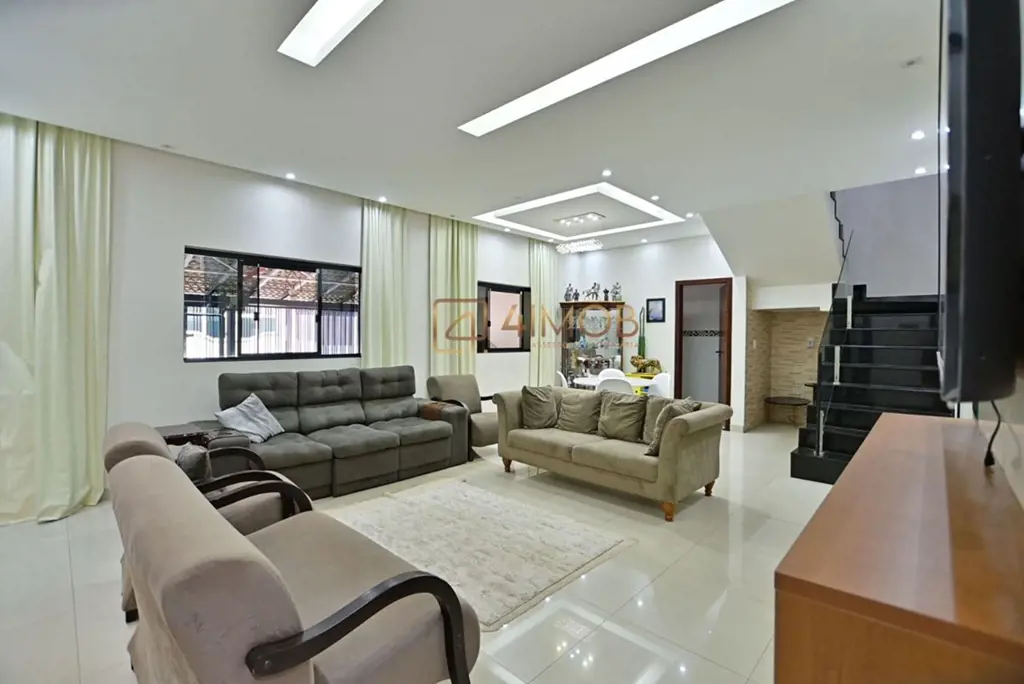 Casa Sobrado à Venda na QNJ - Taguatinga NorteProcurando a casa dos seus sonhos?...