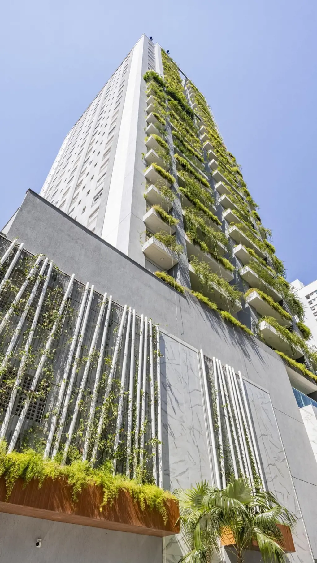 Apresentamos um elegante apartamento de 100 m² à venda no Setor Marista, uma das...