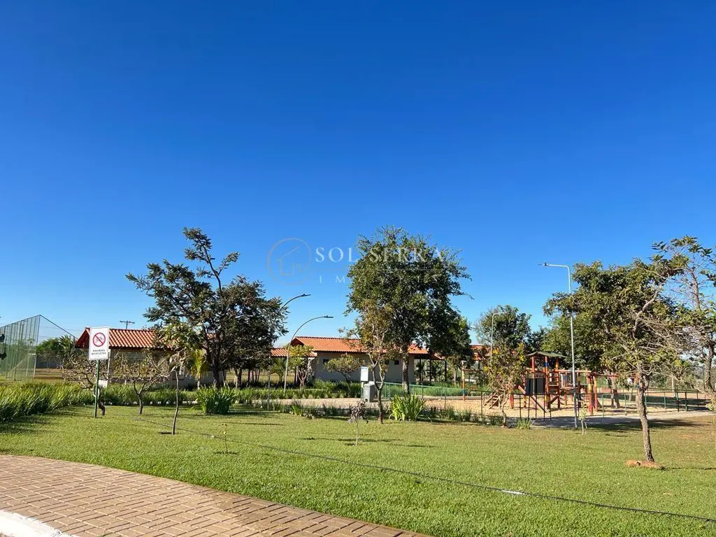 LOTE PLANO na Quadra 5 do Condomínio Estância Quintas da Alvorada, Jardim Botâni...