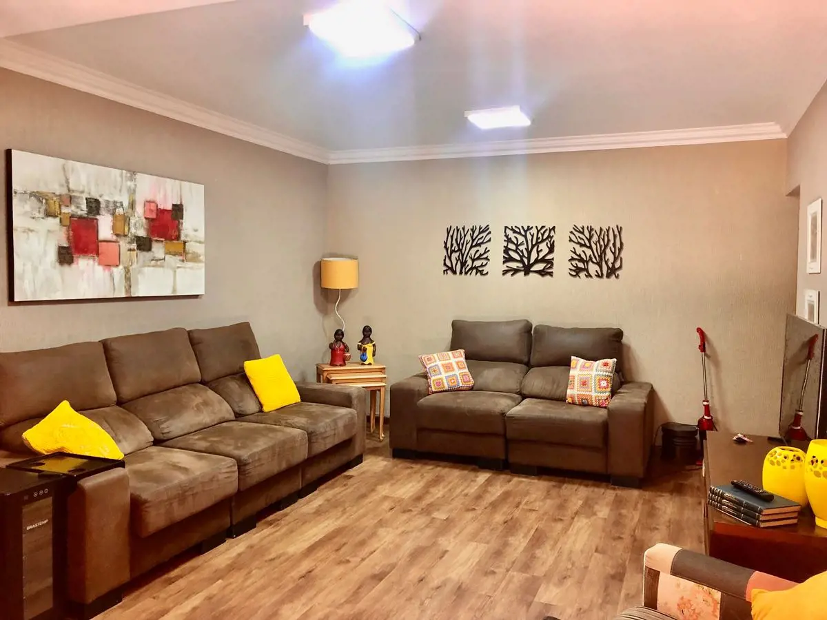 -CASA TÉRREA LAJE, 4 QUARTOS SENDO 2 SUÍTES ,HIDROMASSAGEM;- SENDO 1 SUITE DEPEN...