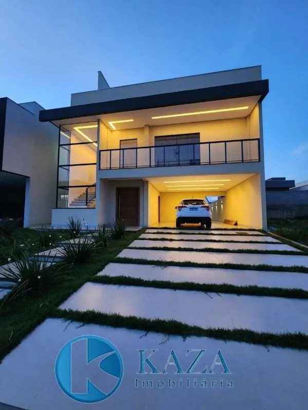 Casa de altíssimo padrão ampla com fachada imponente de arquitetura moderna e ac...