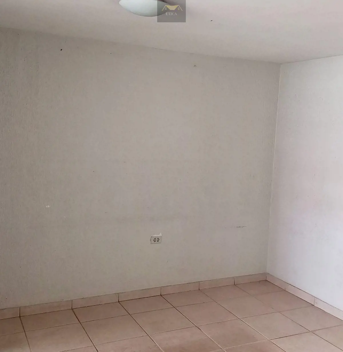 VENDO apto na 708/709 vazado, dois quartos, primeiro andar com área útil de 36 m...