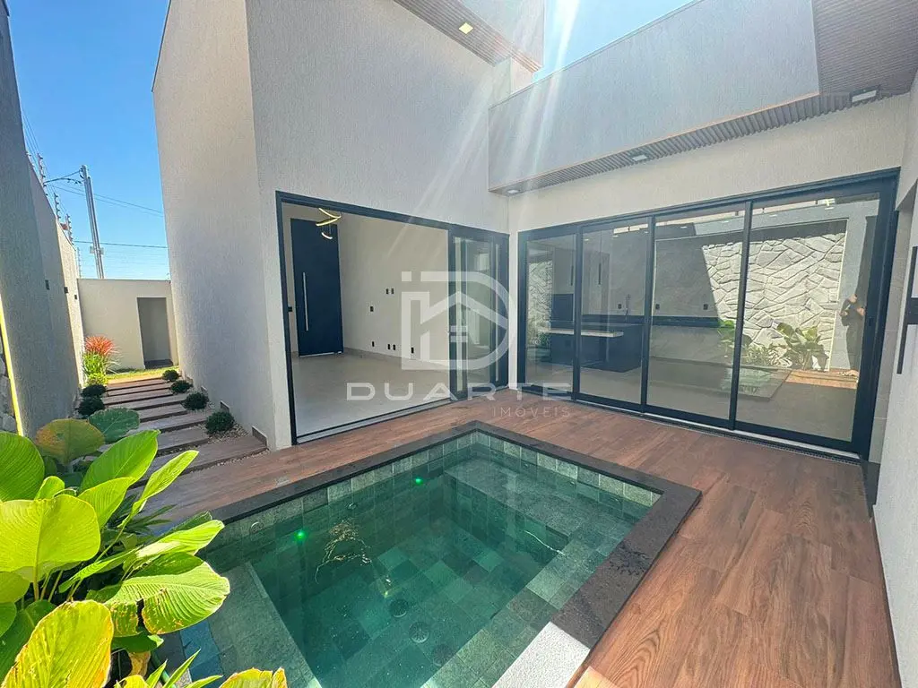 Casa em bairro Jardins do Lago, com:- 03 suítes, sendo 01 máster com closet; - S...