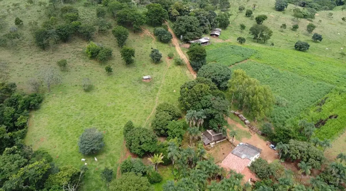 Vendo Fazenda bem centralizada à apenas 20km de Sobradinho e 59km da rodoviária ...
