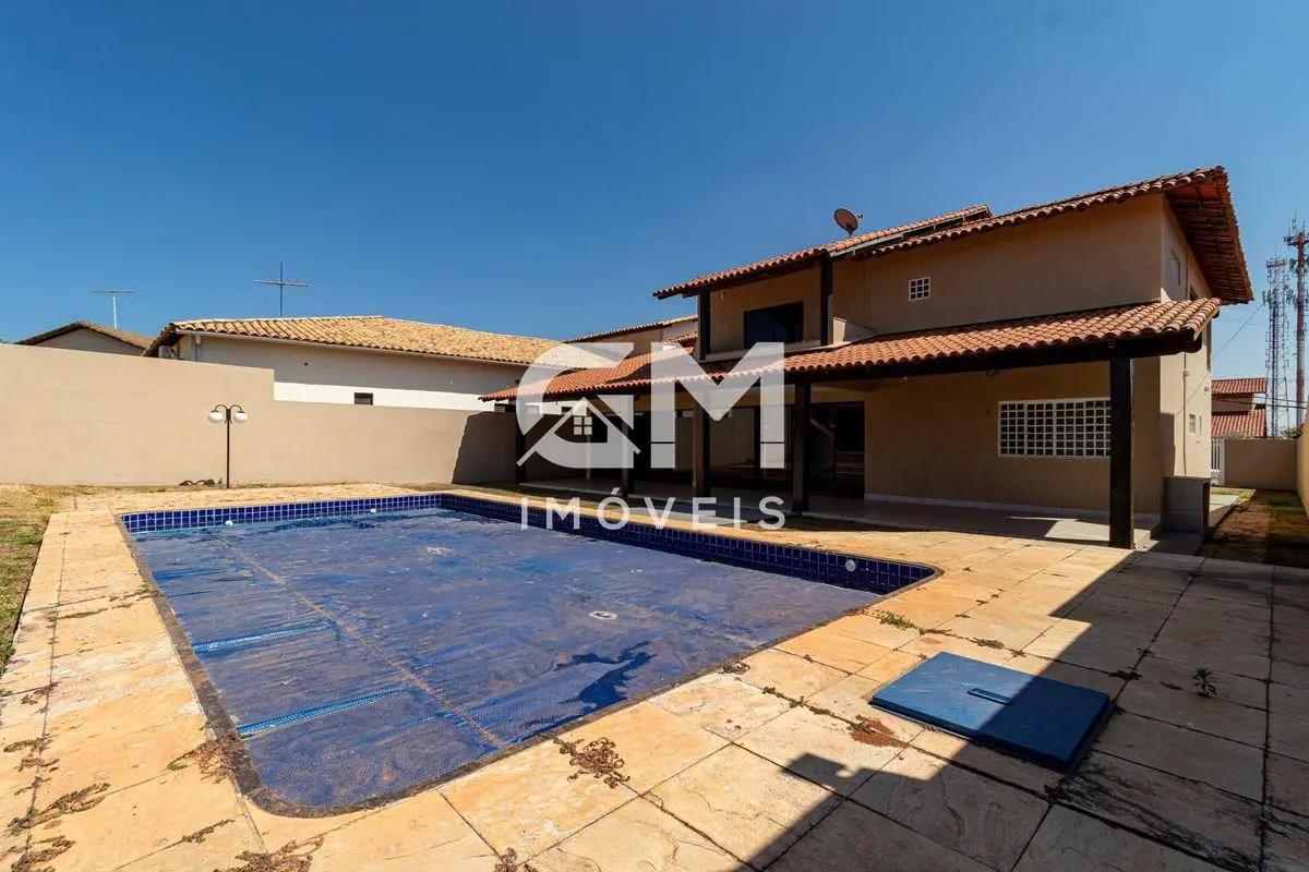 A GM Imóveis vende casa no Condomínio Vivendas Colorado I, Sobradinho/DF.Área to...