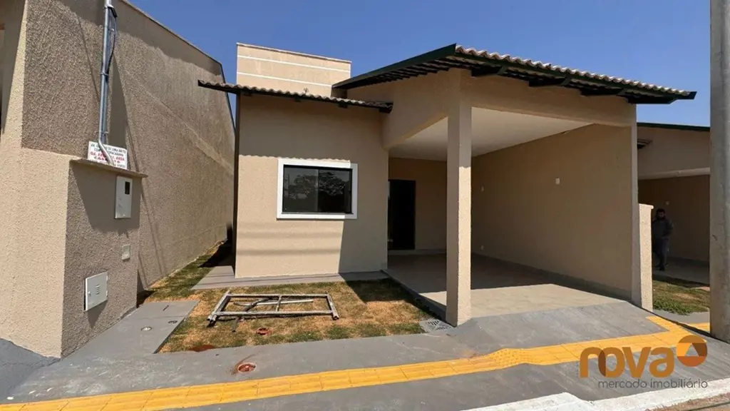 Casa Térrea com 3 quartos e 1 suíte no Balneário Meia Ponte, condomínio fechado,...