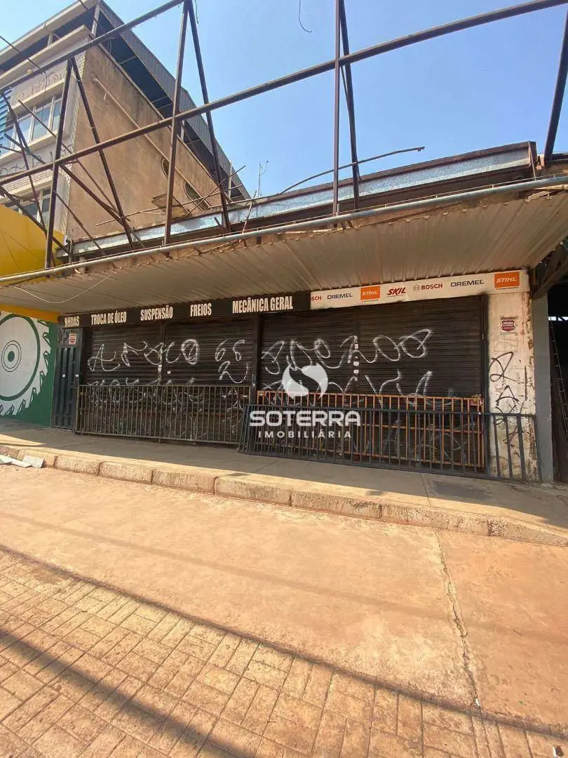 SOTERRA IMOBILIÁRIA DISPONIBILIZA PARA LOCAÇÃO EXCELENTE LOJA COM 470m² EM TAGUA...