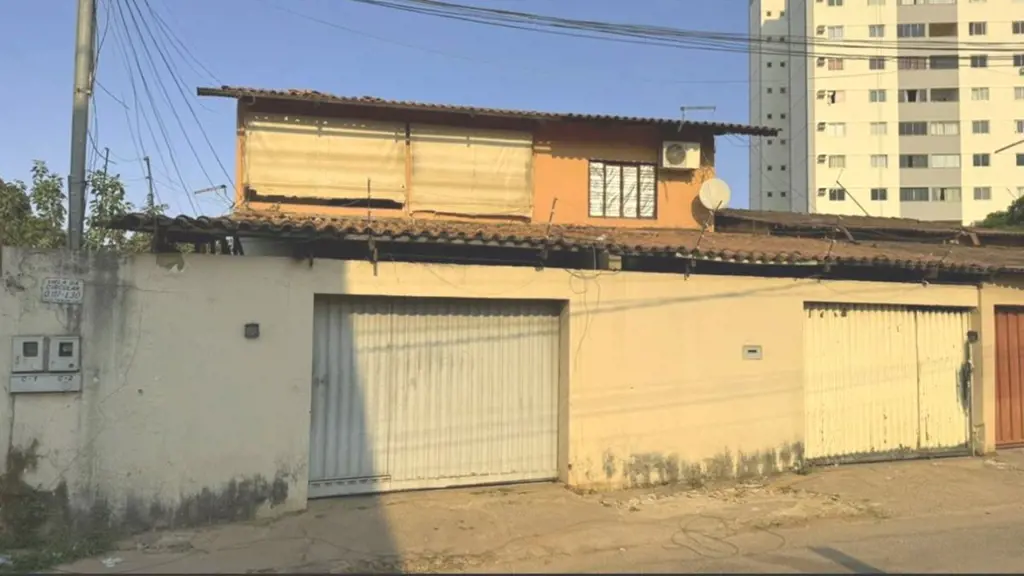 Vende-se Sobrado, no Setor Pedro Ludovico, com 340 m² de área construída em um t...