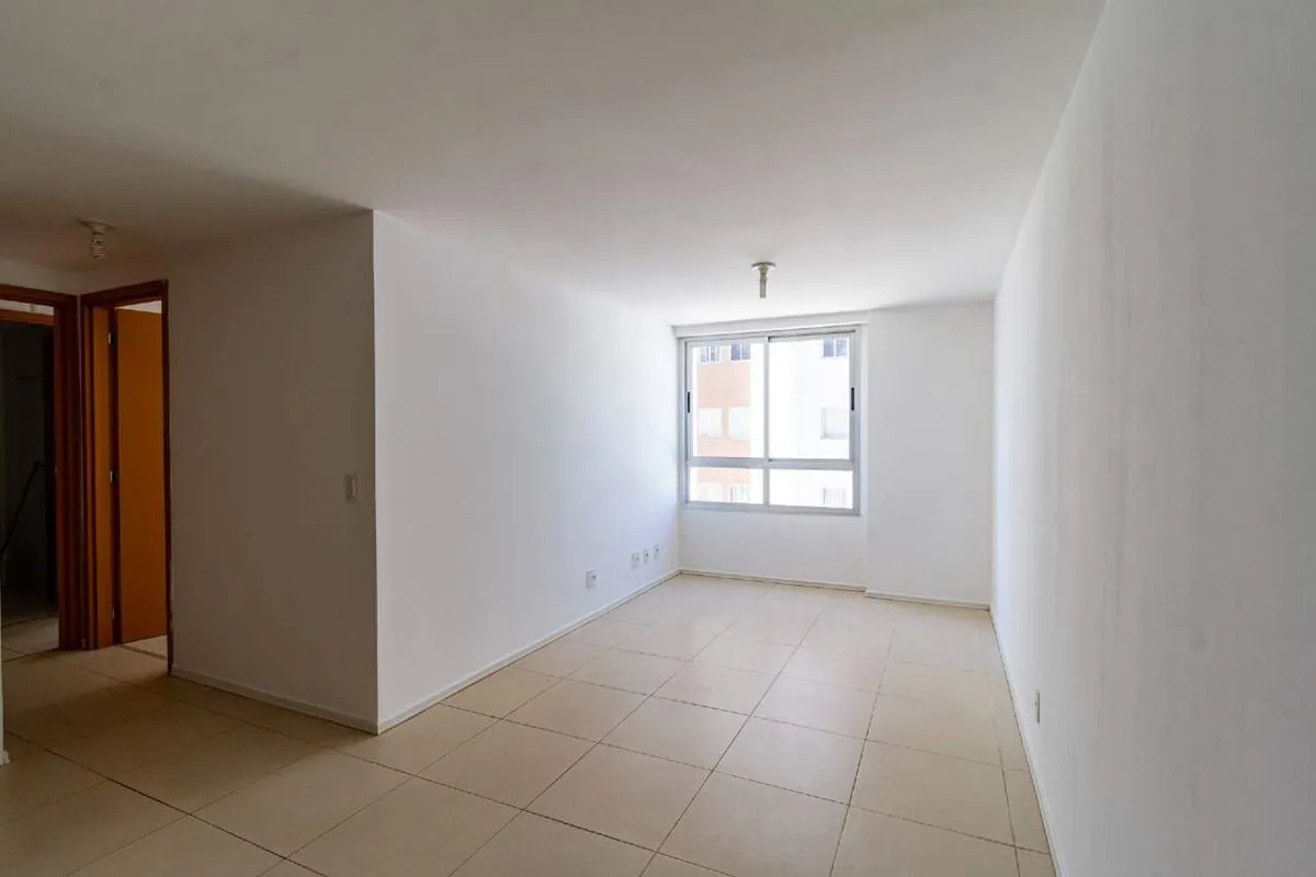 Descrição do Imóvel:- Sala de Estar- 2 Quartos (sendo 1 suíte)- Banheiro Social-...