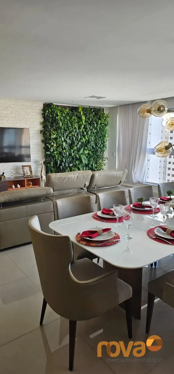 Apartamento 4 quartos com 4 suítes , MOBILIADO E DECORADO, com Elevador privativ...