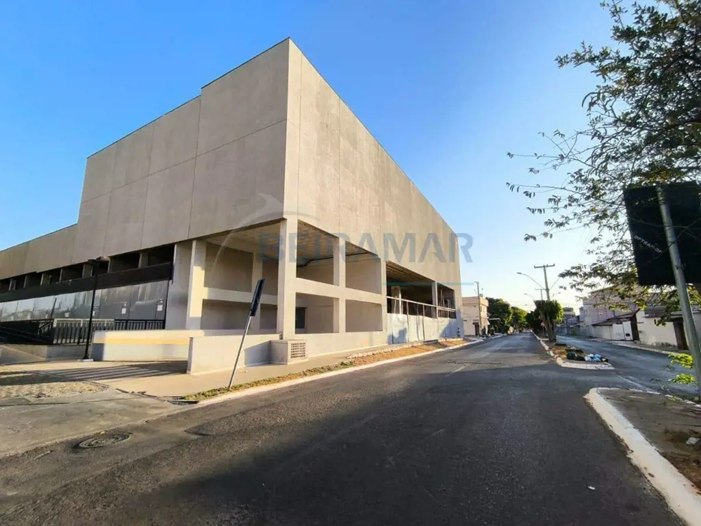 A loja de 52,99m² no térreo do Kimberley Plain Residence e Mall, localizado na Q...