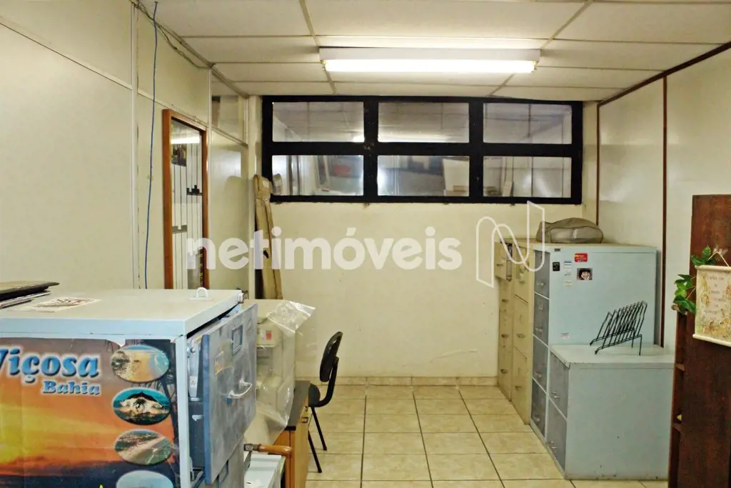 Loja com subsolo com 247,96m² de área privativa na SCRN 714-715, composta de:Loj...