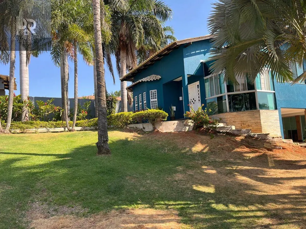 VENDO CASA CONDOMÍNIO*Arniqueiras Conj 5**Venha morar em uma mini chácara dentro...