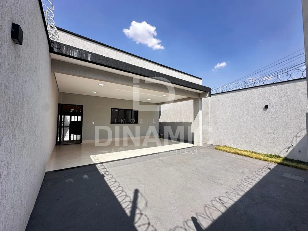 (ID 1) Casa nova de alto padrão no Setor Sudoeste, Goiânia.- 3 Quartos (2 suítes...