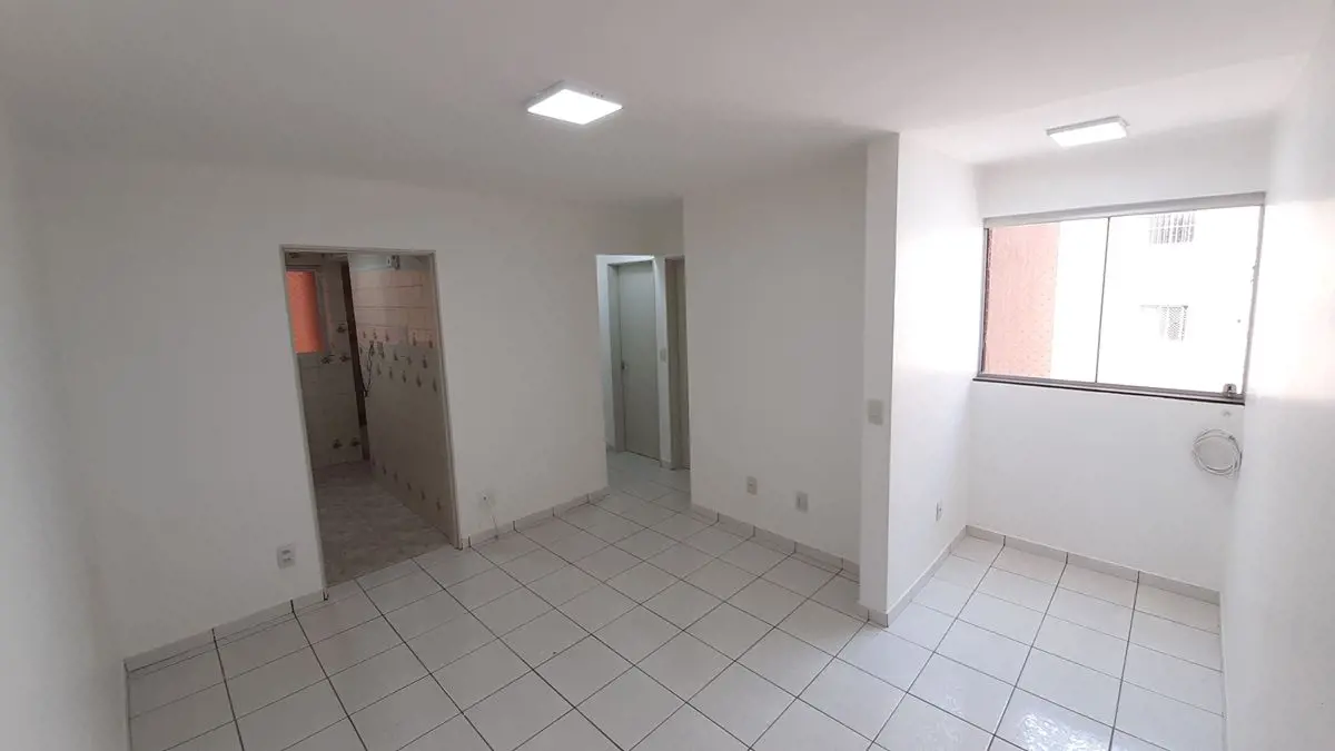 Apartamento padrão de 02 quartos, sala ampla, 02 banheiros, cozinha conj. com ár...