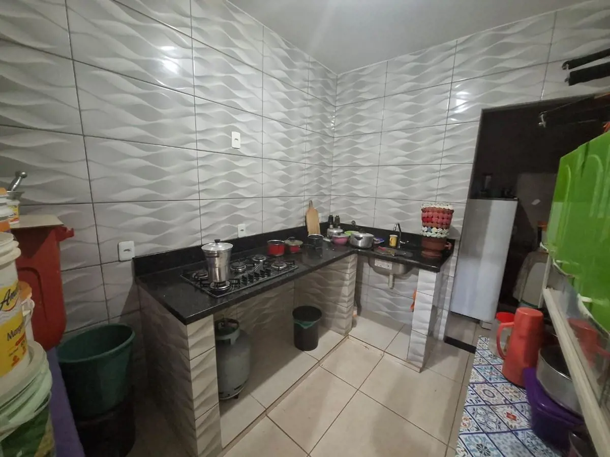 VENDE SE SOBRADO Fase final de acabamento no Pôr do Sol QD 402 Rua do Supermerca...