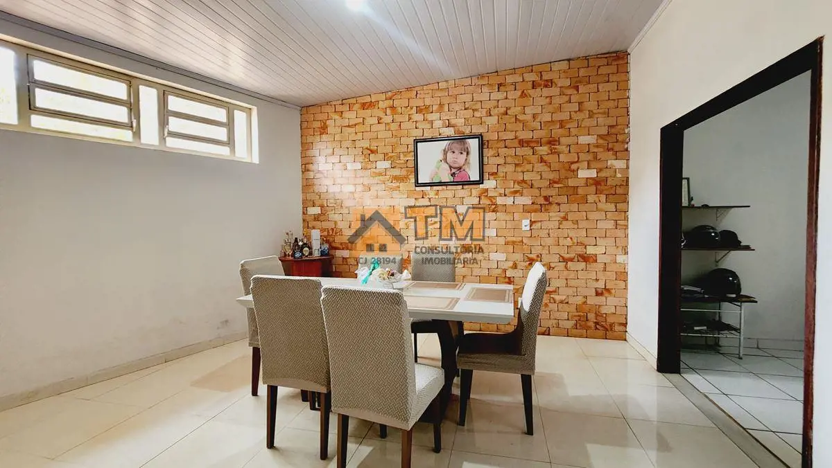 TM CONSULTORIA IMOBILIÁRIAVENDE;EXCELENTE CASA COM 4 QUARTOS, ARMÁRIOS PLANEJADO...