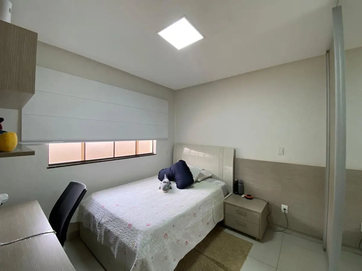 Casa de Condomínio no Parque Amazonia com 3 suítes plenas sendo uma com closet e...