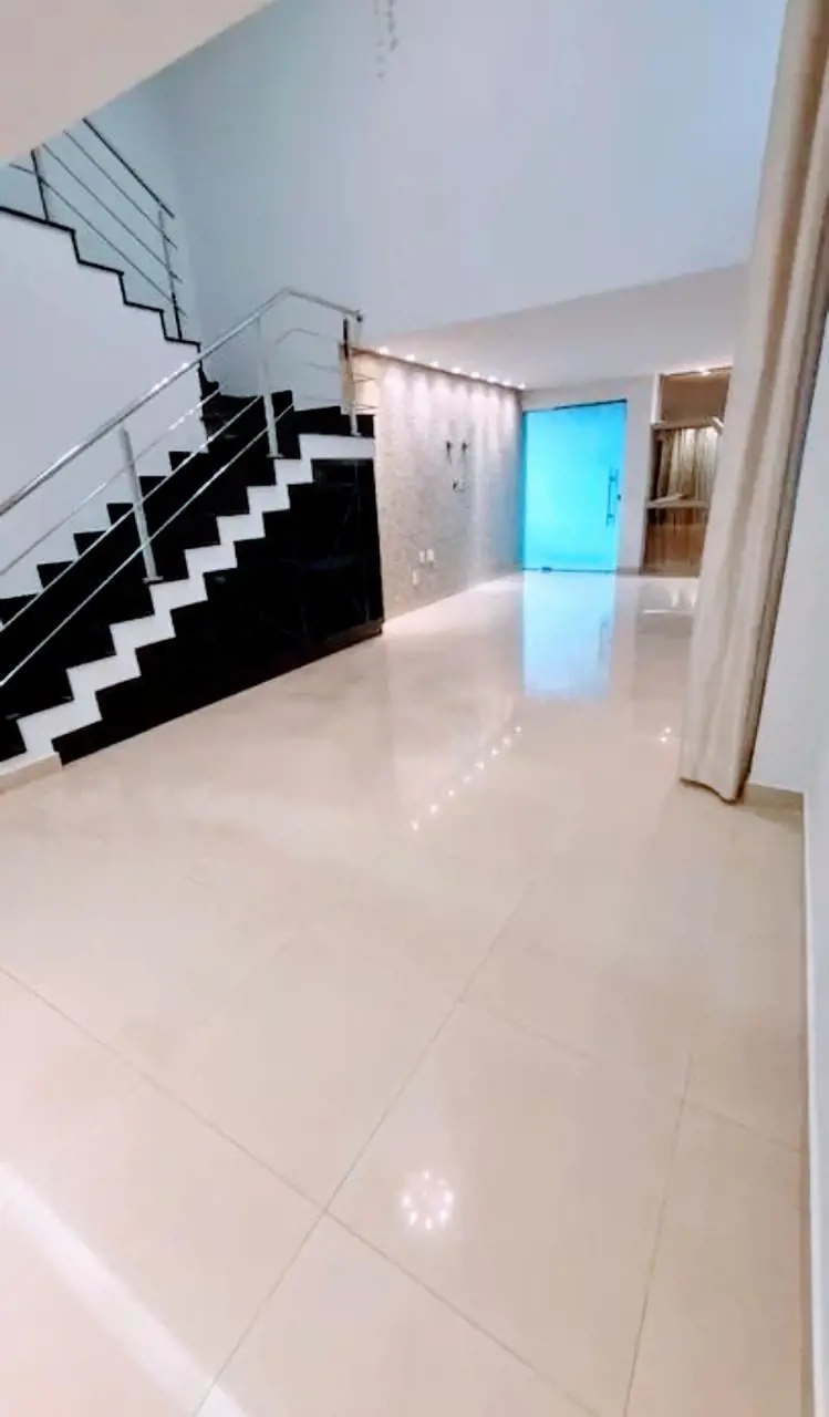 Portal do Sol 2 ???? terreno 360 mts???? construção 240 mts???? Sobrado 3 suítes...