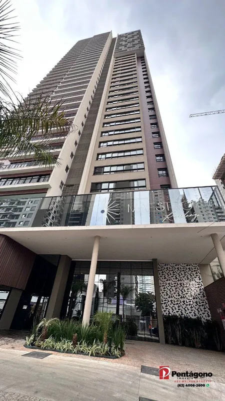 Este incrível apartamento de 219 m² no Maestro Residenza no Setor Oeste, oferece...
