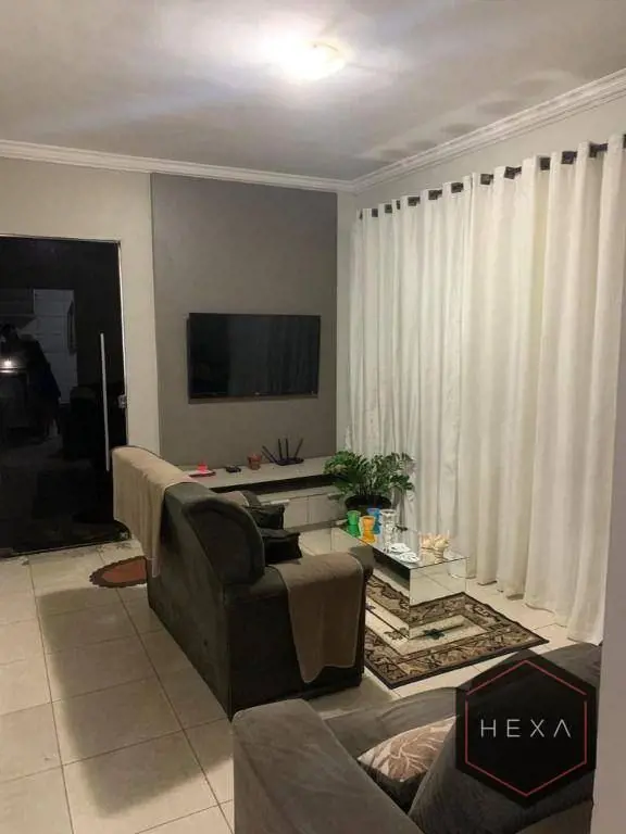 Casa à venda no Condomínio Nur Cecim, Jardim Helvécia em Aparecida de Goiânia185...