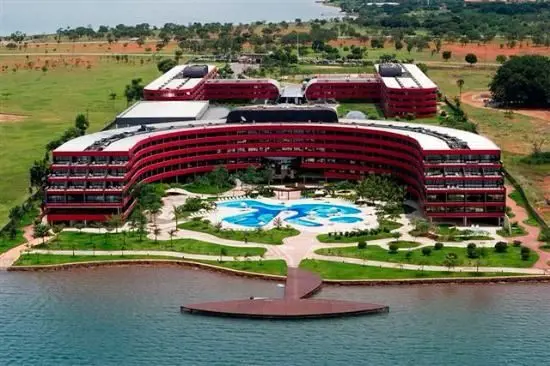Excelente flat reformado e com lindo acabamento localizado no melhor hotel da ci...