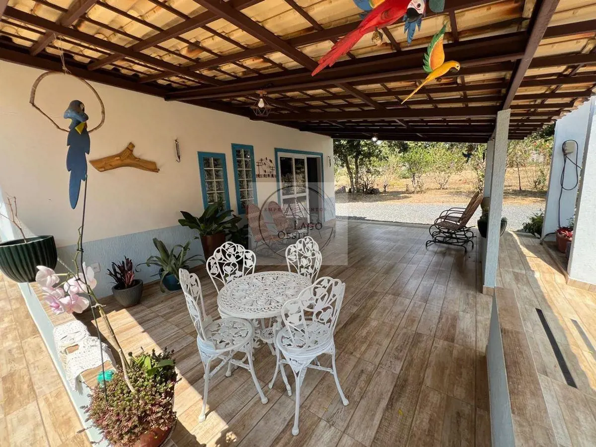 CHÁCARA COM ÓTIMA LOCALIZAÇÃO NA RUA 02 Terreno de 2ha(20.000 m2), todo plano, c...