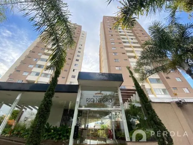 Apartamento com três quartos sendo um suíte, sala, sacada, banheiro social, cozi...