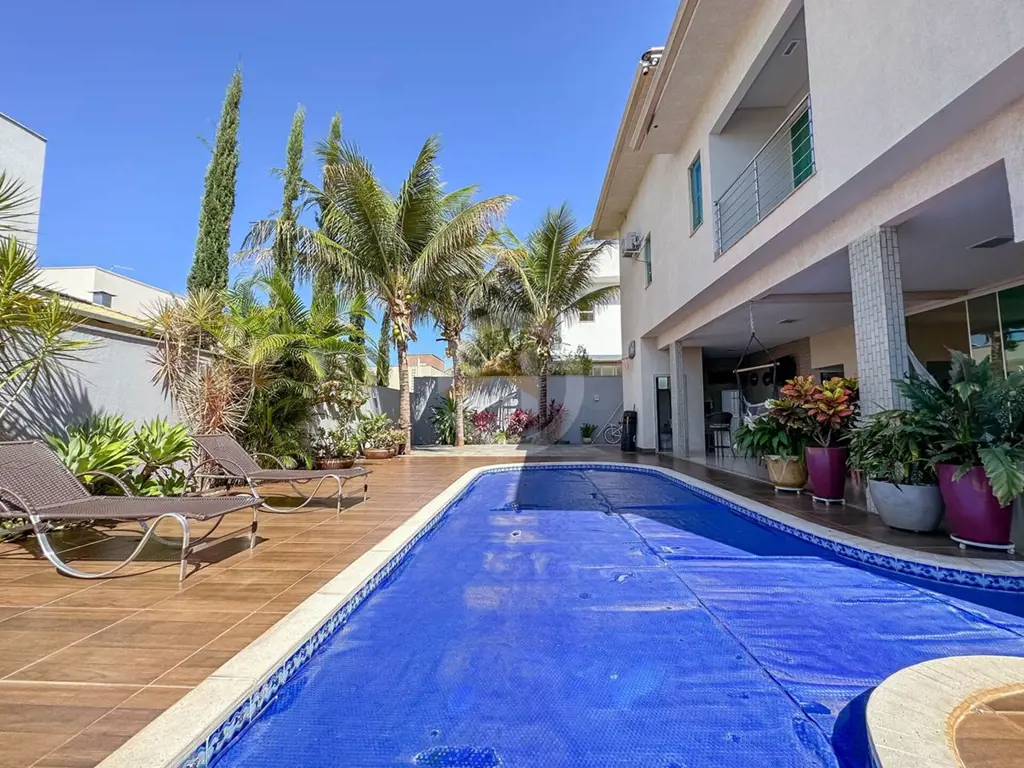 Esse sobrado Alphaville é simplesmente incrível, com tantos detalhes impressiona...