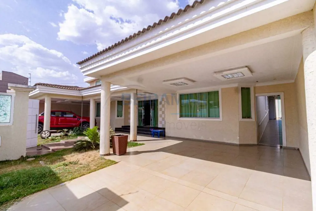 Casa de Alto Padrão com Lazer Completo à Venda no Guará ParkLocalização Privileg...