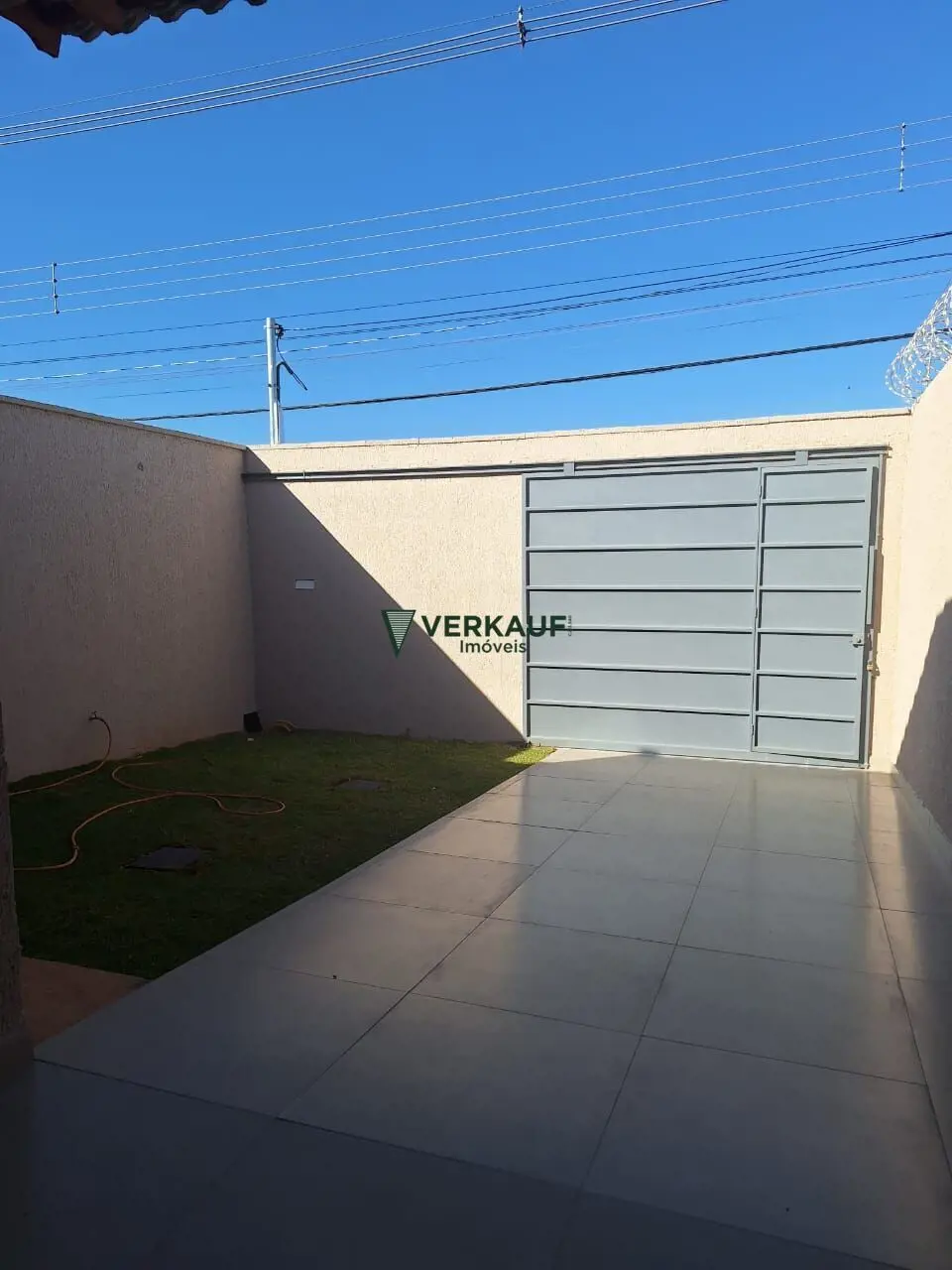 Esta magnífica casa de alto padrão, localizada no bairro Residencial Caraíbas em...