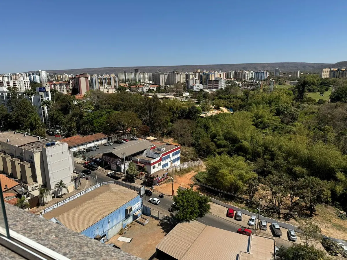 Apartamento no 12o andar com vista livre para natureza, mobiliado, com armários ...