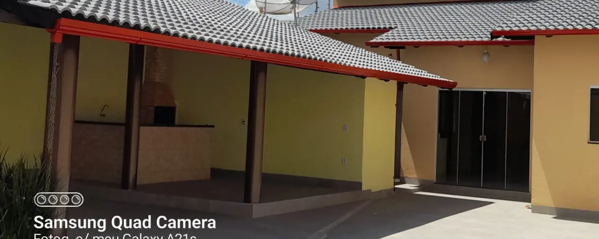 Casa no Residencial Araguaia - Lote Inteiro- 3 quartos sendo 1 suíte;- Sala;- Co...