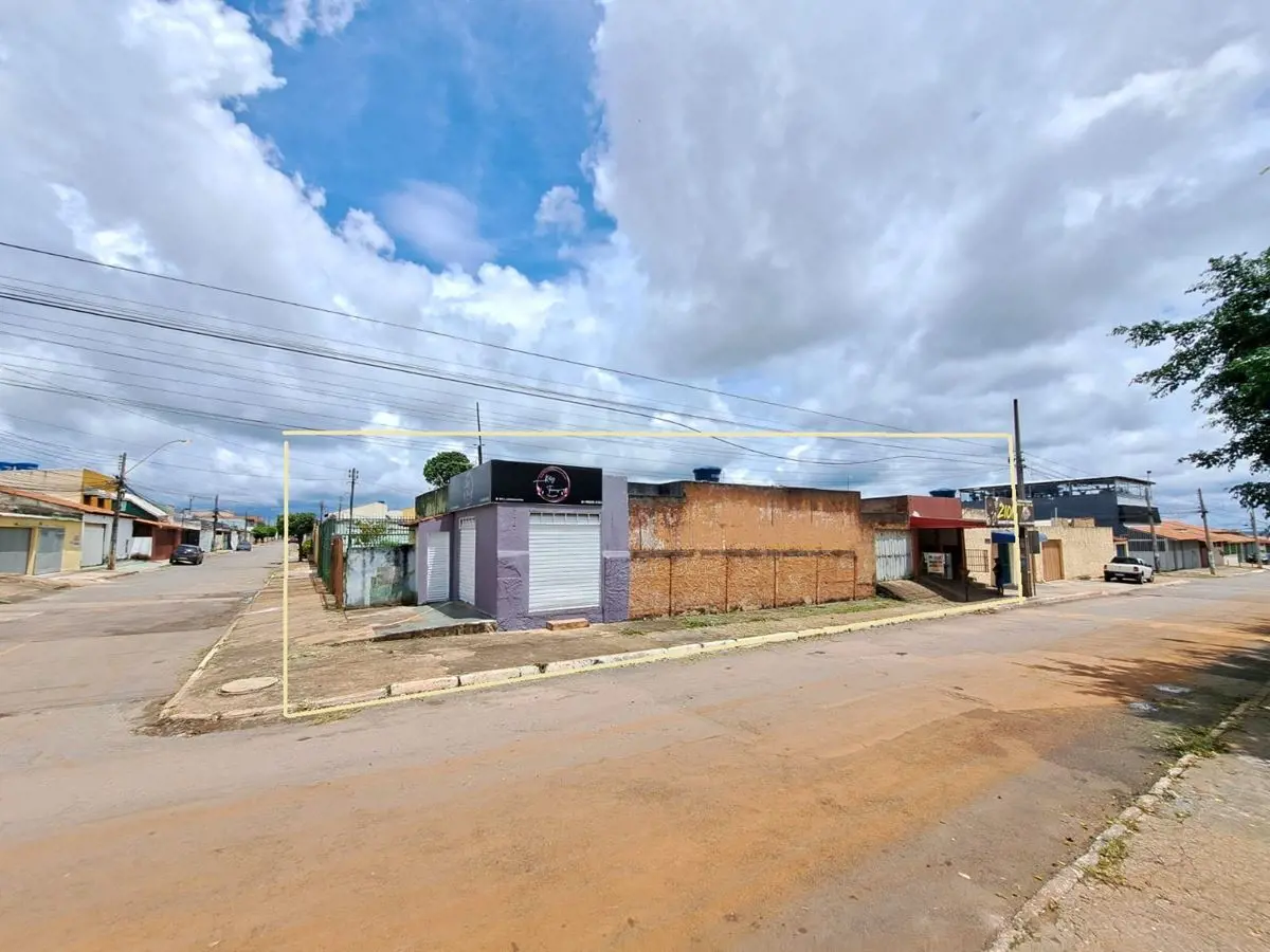QNM 24 Conjunto C- Lote COMERCIAL de ESQUINA.Lote constituído por:- Área total d...