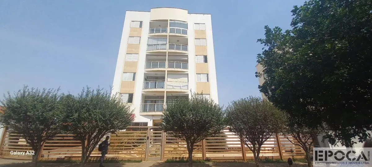 APARTAMENTO DE 02 QUARTOS COM ARMARIOS, SENDO UMA SUÍTE , 01 BANHEIRO SOCIAL, SA...