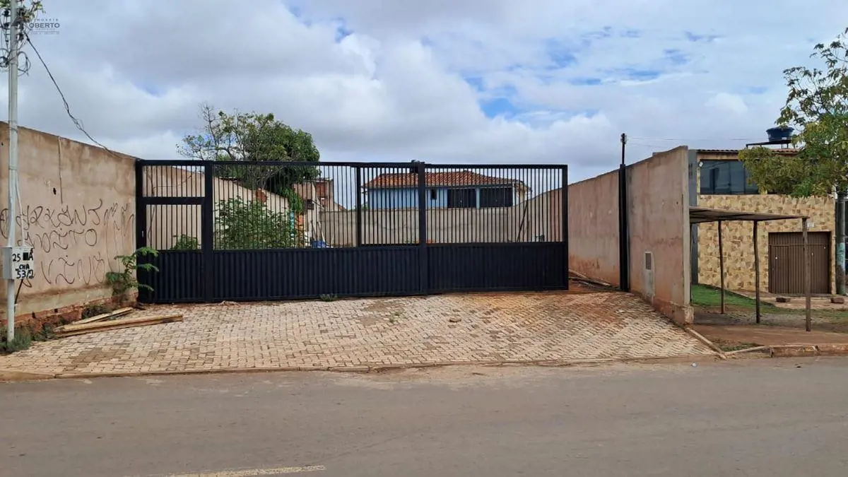 Vendo Terreno, Localização Privilegiada!!!-Posto de Gasolina a 300m;-Saída para ...