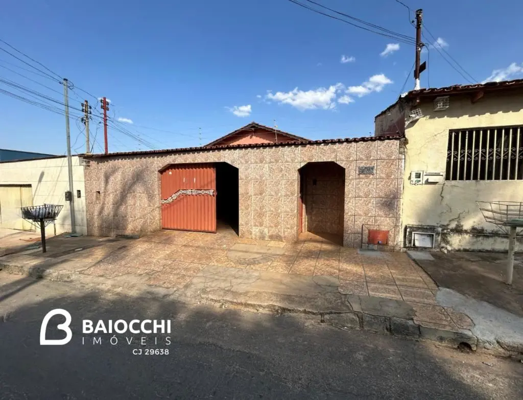 Oportunidade Imperdível no Setor Garavelo! Descubra o lar dos seus sonhos em uma...