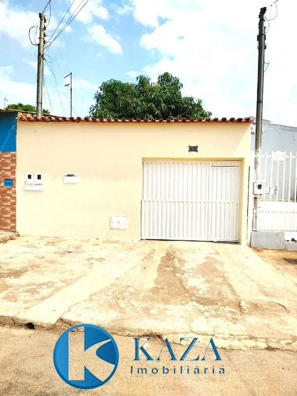 Casa de 01 quarto, sendo suíte, sala de estar, copa, banheiro social, cozinha, c...