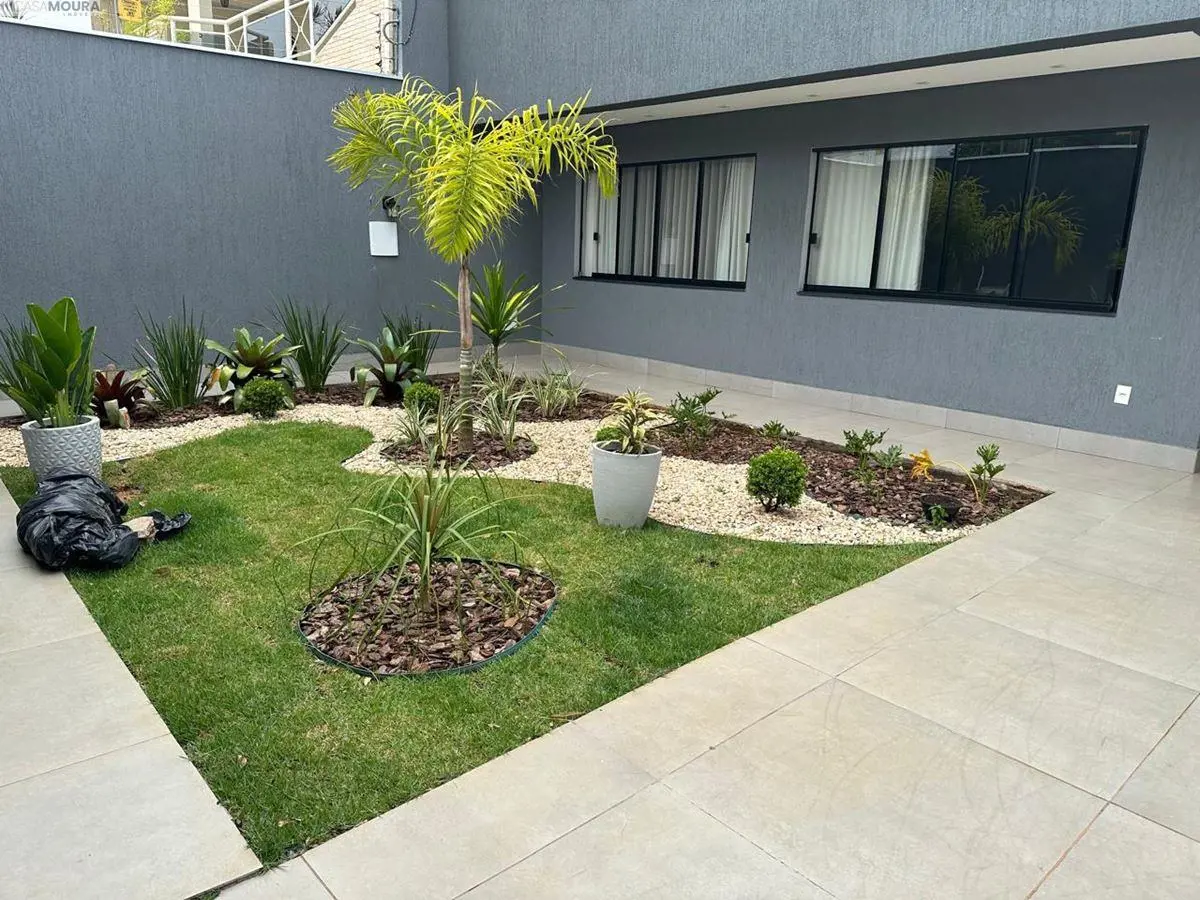 CASA MOURA VENDE CASA DE ALTO PADRÃO NA QND 53!Casa térrea com 330 m² de área co...