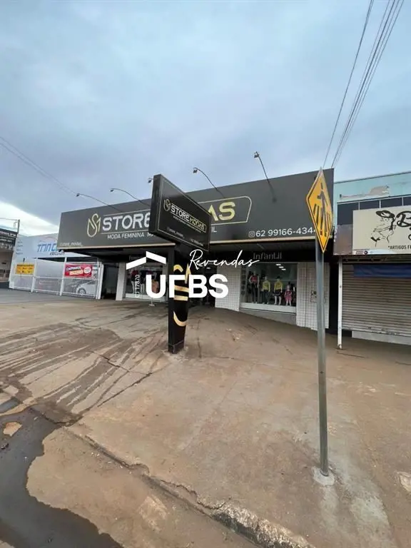 COD U-0008615 - Imóvel comercial Lotes 11, 10, e lote 17 que fica no fundo do lo...