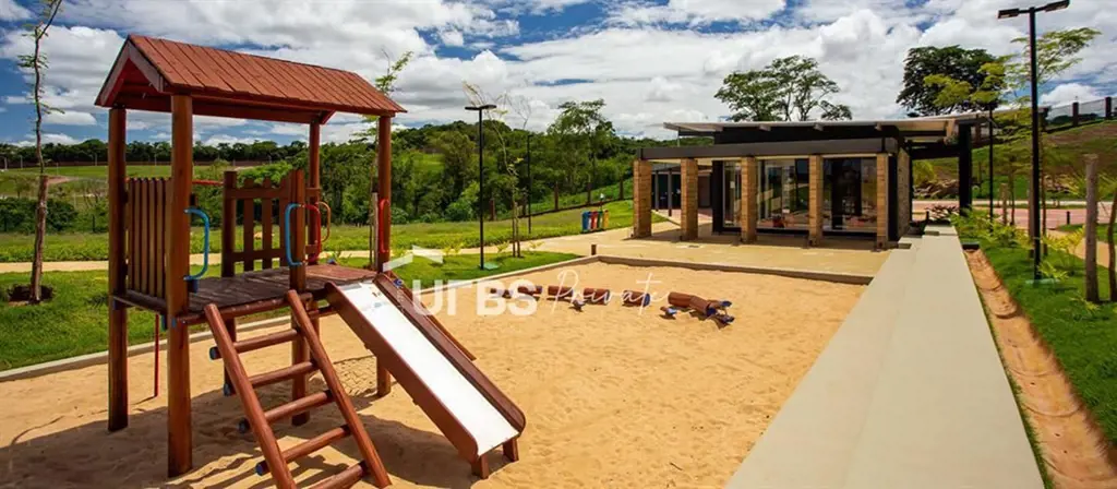 COD U-0006931 - O terreno de 450,00 m² localizado no Jardins Porto, em Senador C...