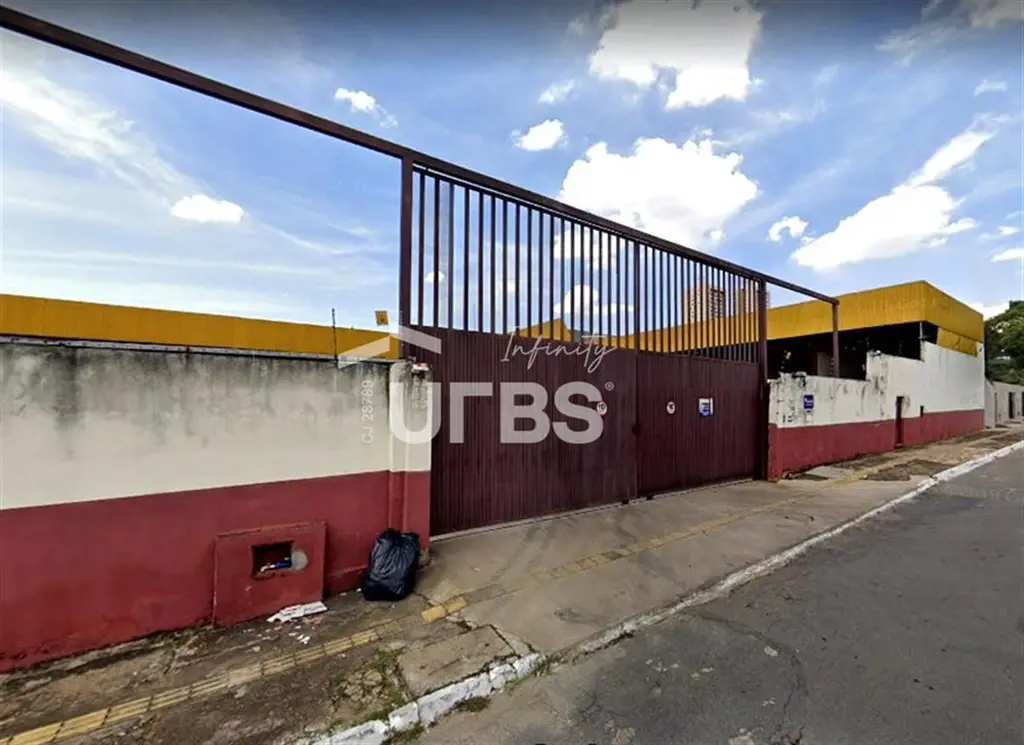 COD U-0013253 - `Área composta por 11 lotes compondo área de 8.390m², possuí uma...