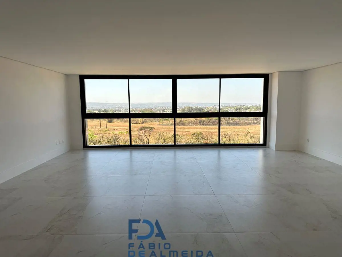 Espetacular 4 suítes com 4 vagas !Apartamento no 5 andar com vista definitiva pa...