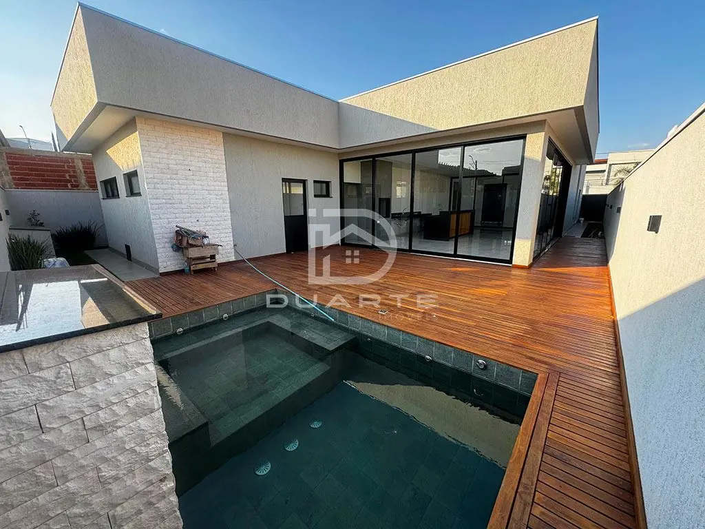 Casa em Condomínio Residencial Grand Trianon, com:* 03 suítes, sendo 01 máster c...