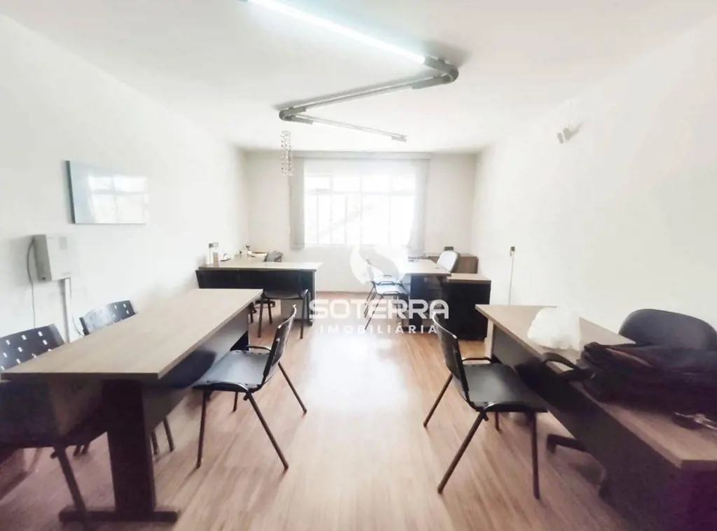 Soterra Imobiliária disponibiliza para venda excelente SALA na Praça do DI Tagua...