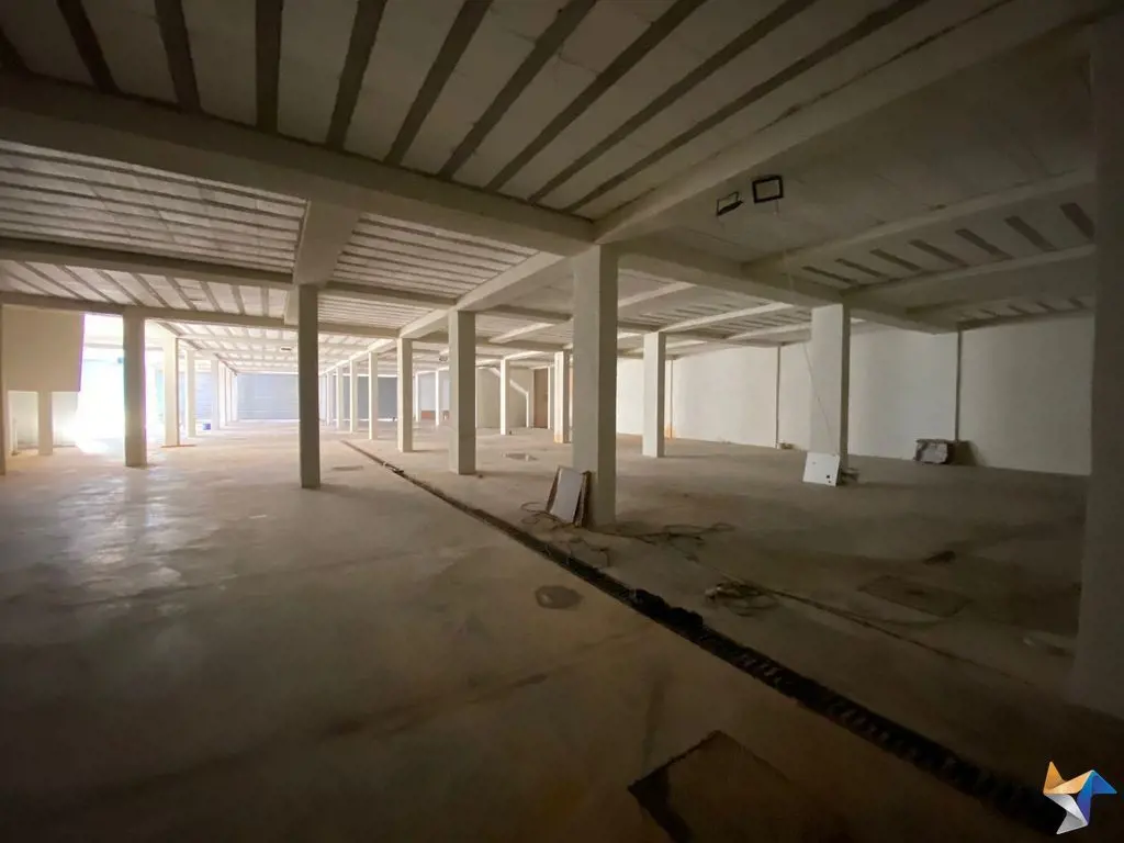 Grande Loja disponível para Locação - ADE (Aguas Claras)Aluga-se uma grande loja...