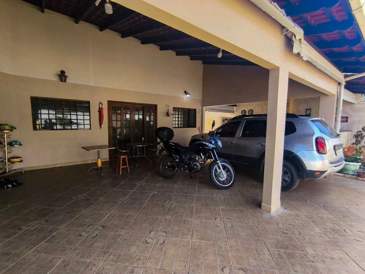 Casa na Região dos Lagos, Condomínio RK. O condomínio fica situado próximo ao po...