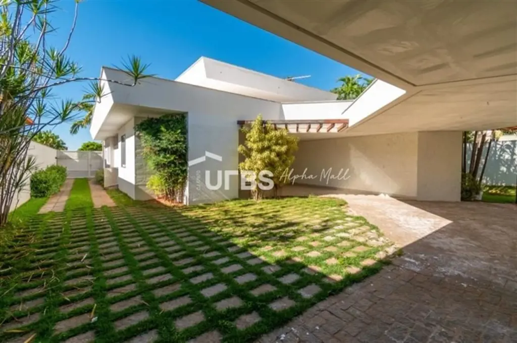 COD U-0000170 - Casa térrea no condomínio fechado Jardins Paris à venda, tem 710...