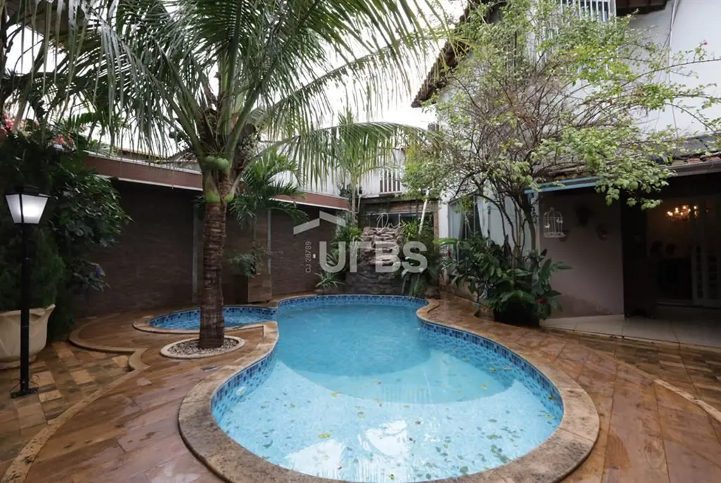 COD U-0005614 - Sobrado com piscina, ducha, área gourmet com churrasqueira a car...